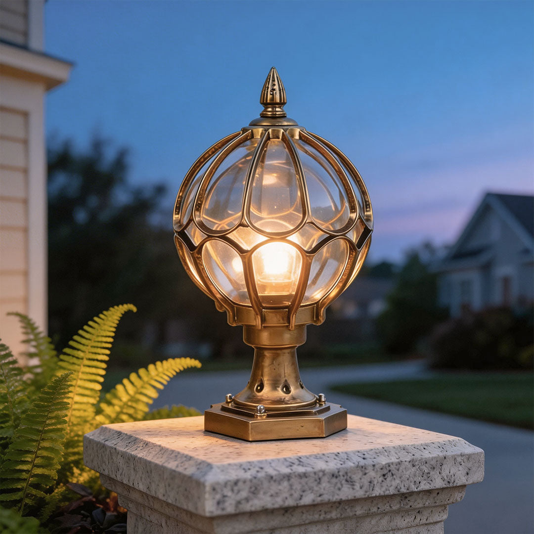 Outdoor Globe Pillar Lights Retro Glass Globe Copper Fence Post Light
