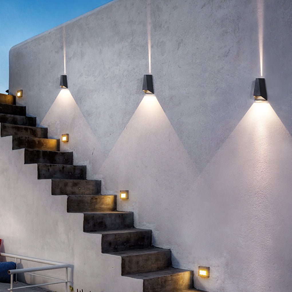 Black up down Outdoor Wall Lights Modern LED Creative Lamp