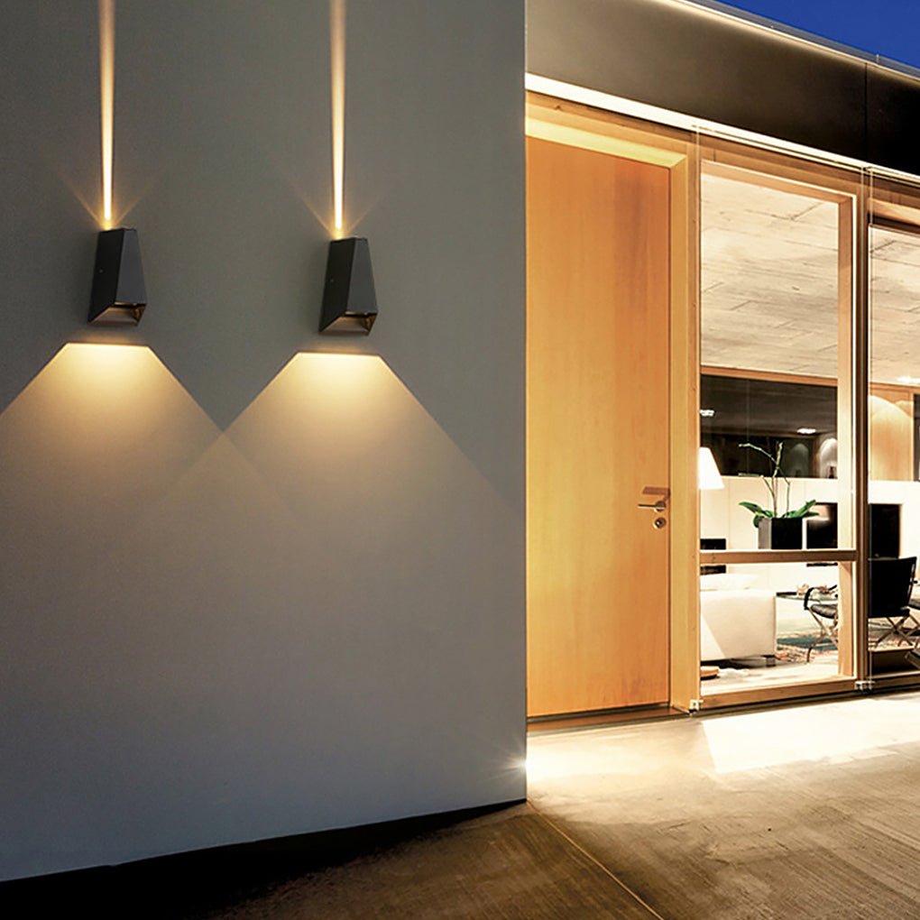 Black up down Outdoor Wall Lights Modern LED Creative Lamp