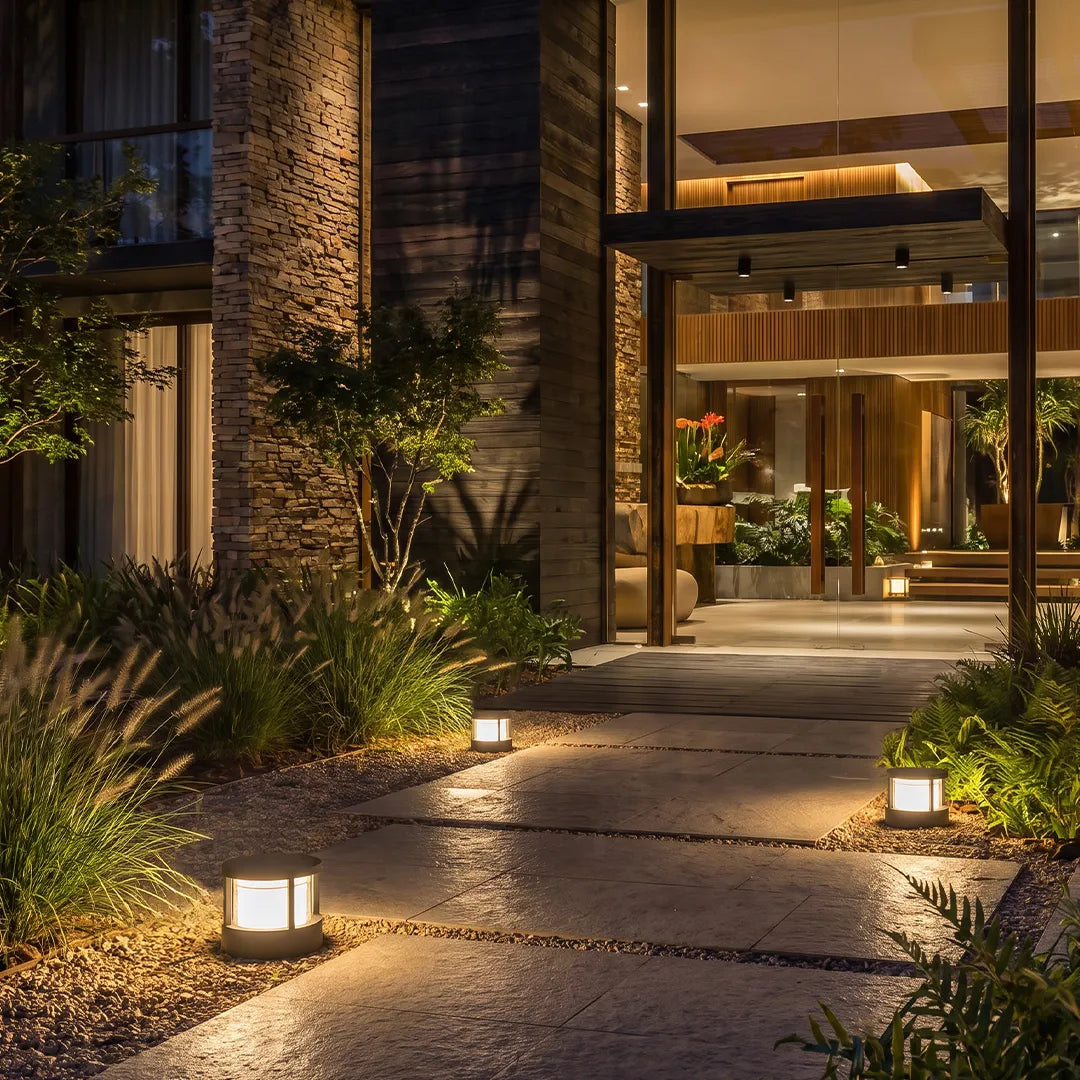 Modern Round Outdoor Post Light Double-Layered Lampshade Light