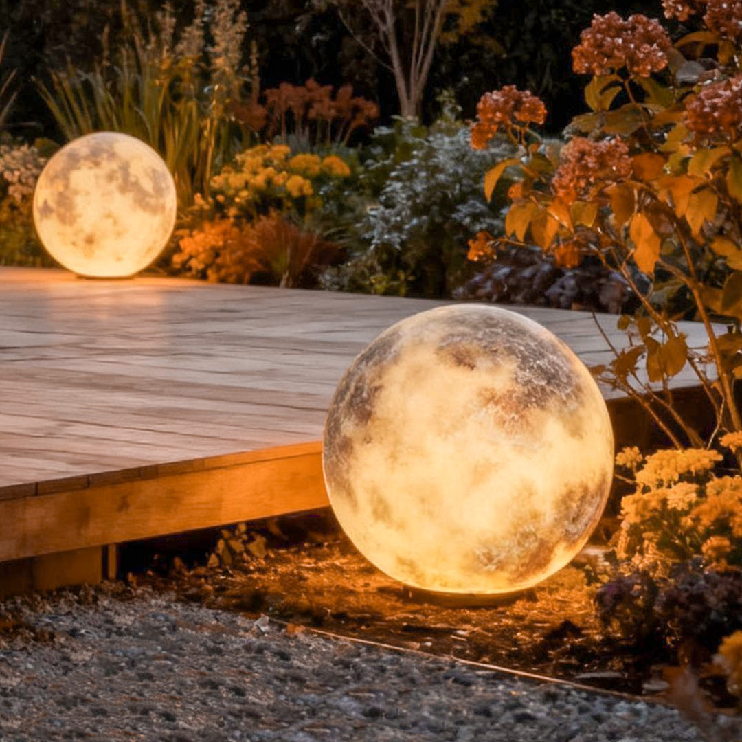 Moon Light Modern Waterproof Outdoor LED Lawn Light