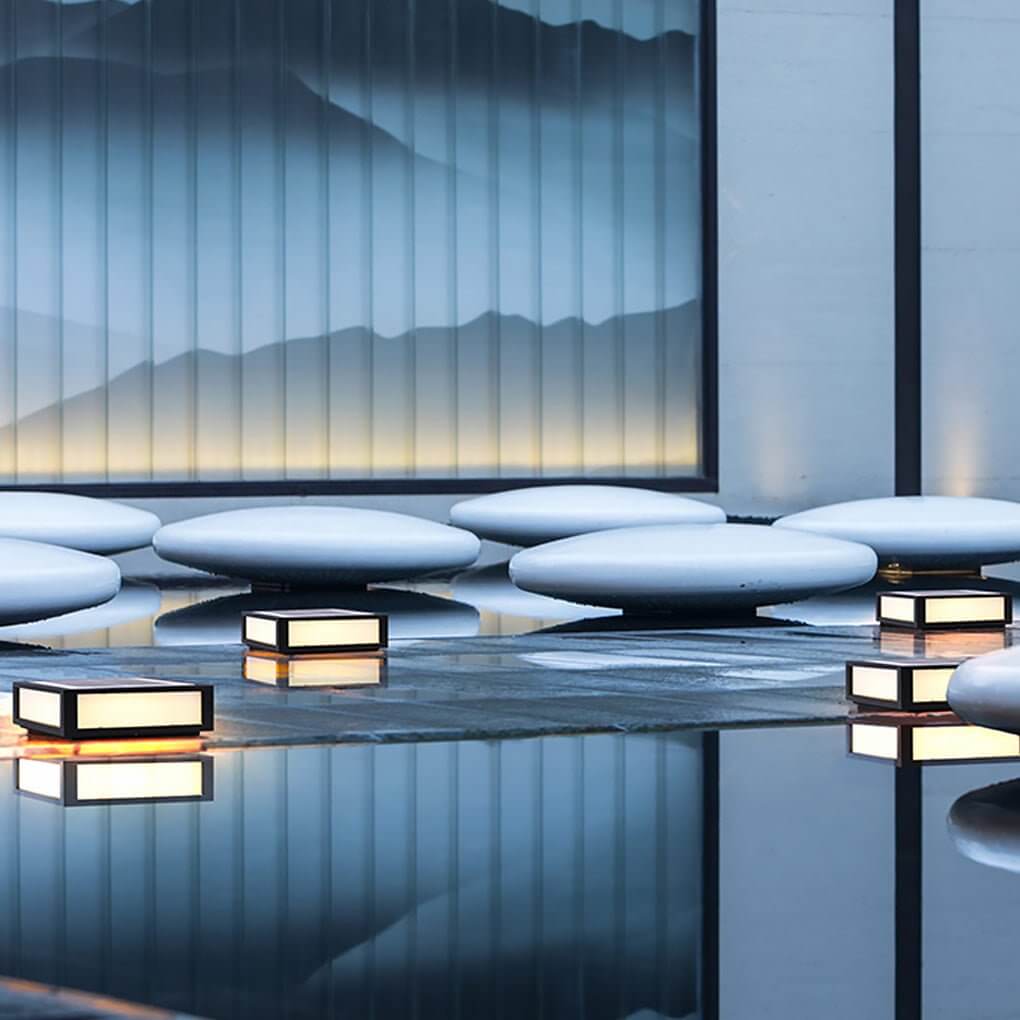 Square Pillar Lights Black Outdoor LED Metal Fixture