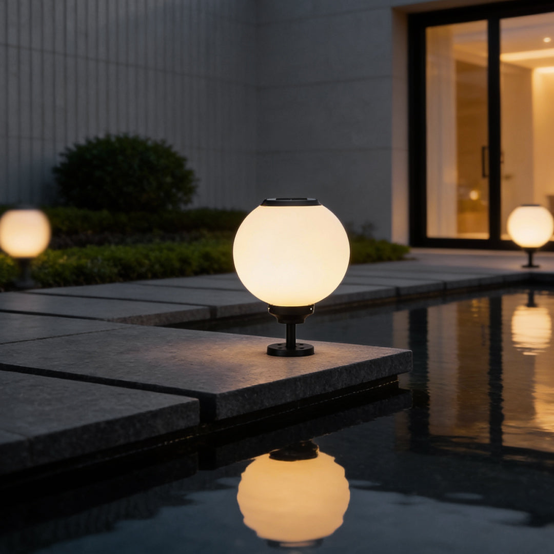 Outdoor Gate Pillar Lights Waterproof LED Solar Light