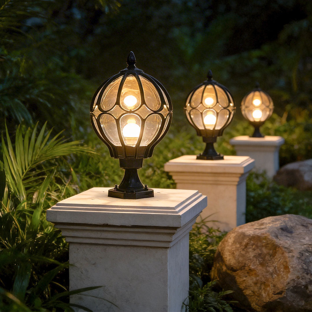 Outdoor Globe Pillar Lights Retro Glass Globe Copper Fence Post Light