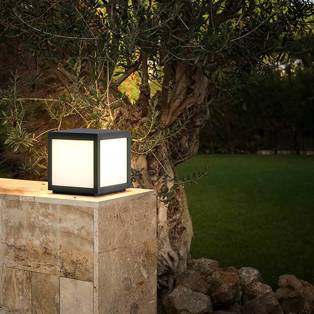 Square Pillar Lights Black Outdoor LED Metal Fixture