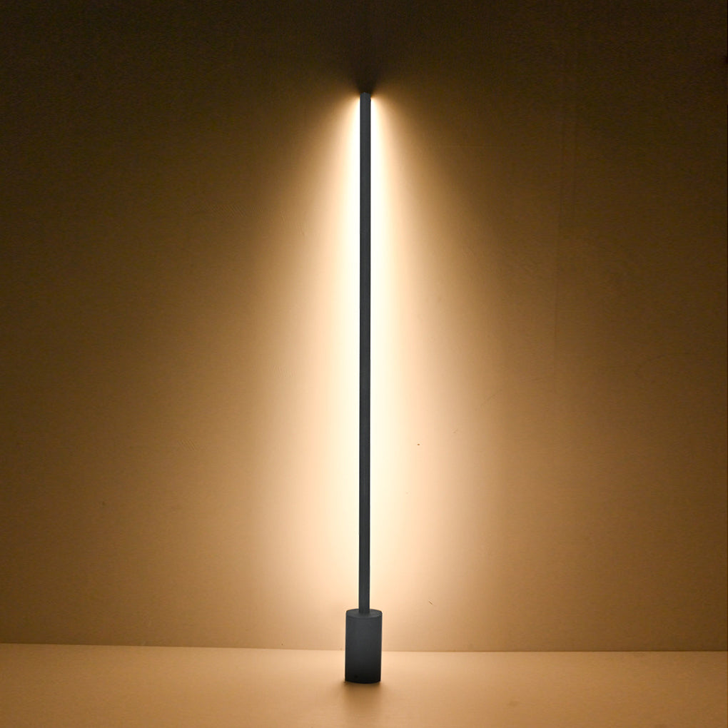 Contemporary Outdoor Floor Lamps Waterproof LED Linear Lamp