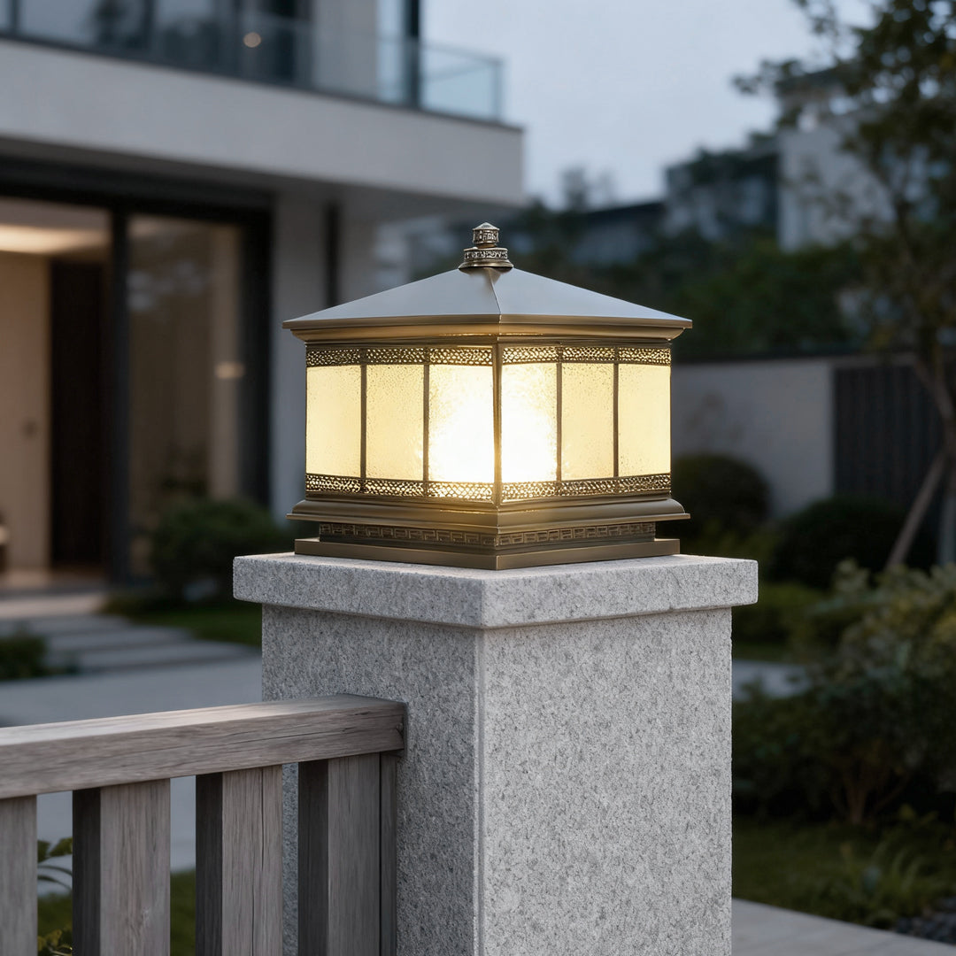 Waterproof Outdoor Gate Pillar Lights Retro Copper Solar Fence Lamp